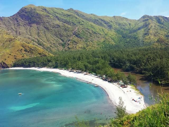 Anawangin Cove