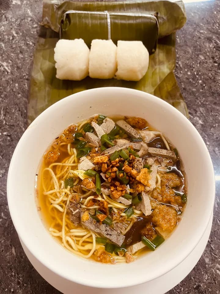 Netongs's Original Special La Paz Batchoy