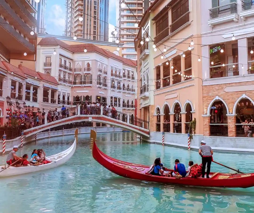Venice Grand Canal Mall taguig