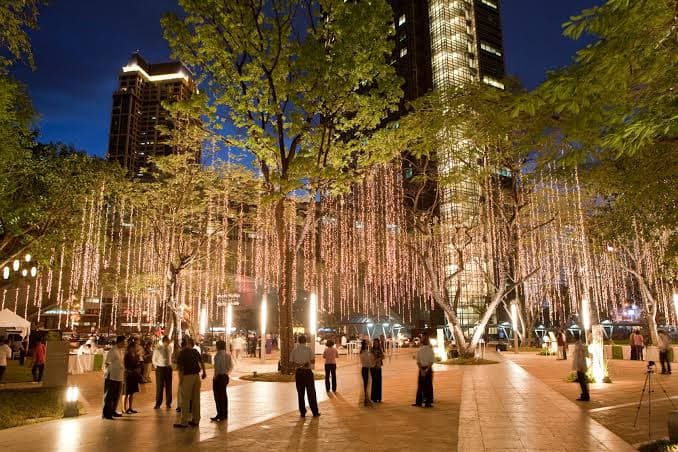Ayala Triangle Park