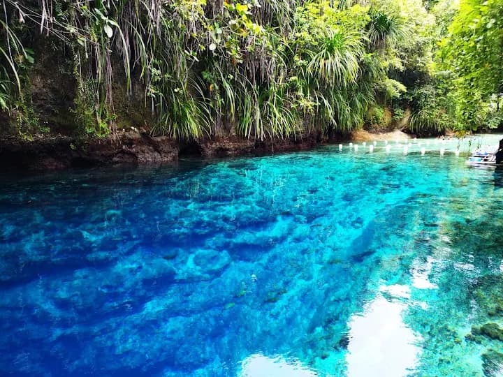 Hinatuan Enchanted River