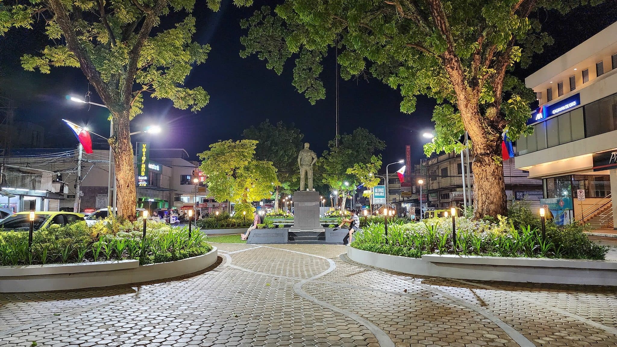 Plaza Divisoria (Golden Friendship Park)