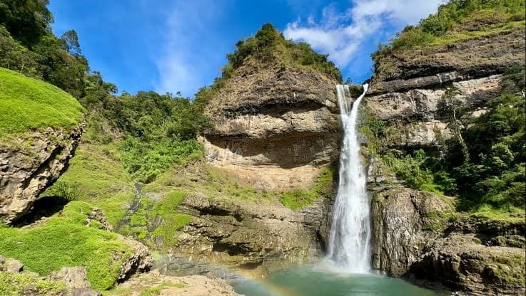 Aw-Asen Falls