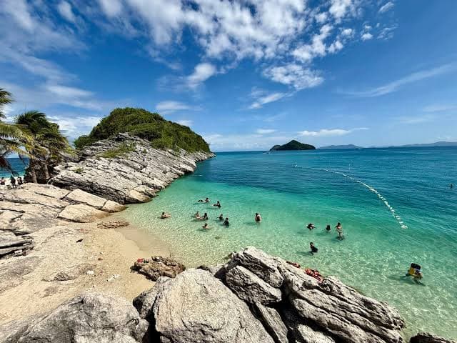 Antonia Island (Cabugao Ganay)
