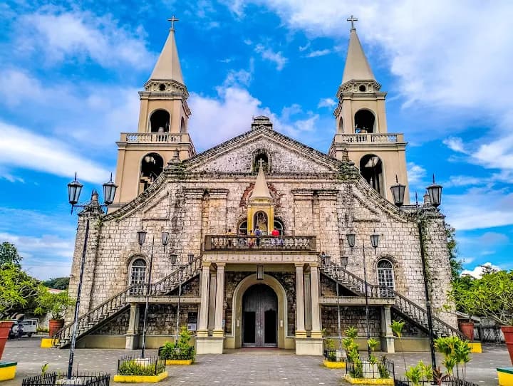 Jaro Metropolitan Cathedral of St. Elizabeth of Hungary & National Shrine of Our Lady of Candles