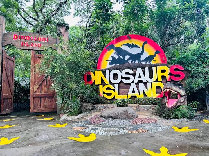Dinosaurs Island